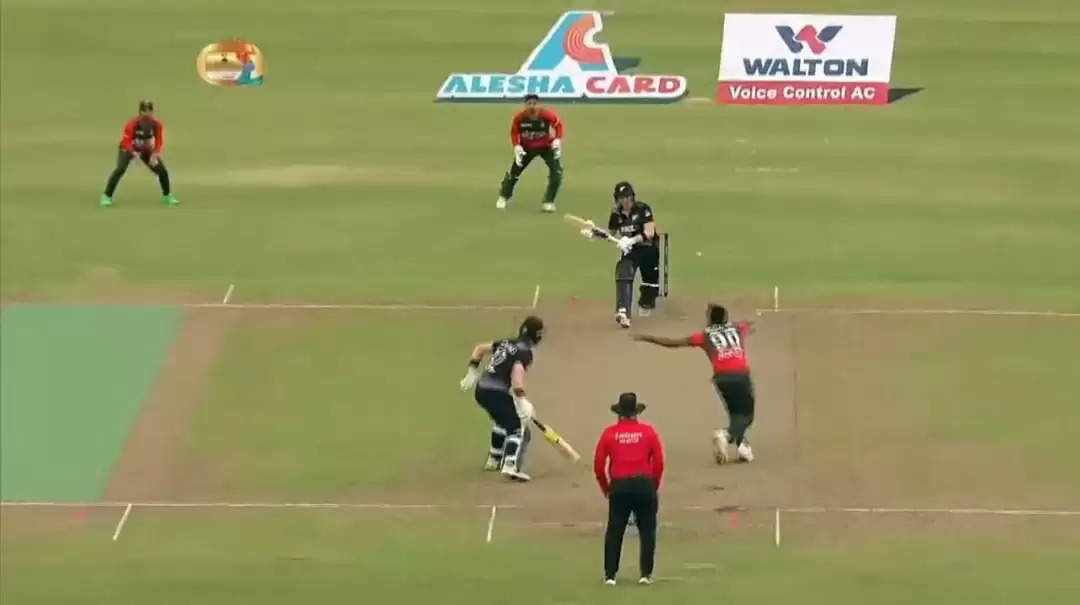 WATCH: Mustafizur Rahman with a spectacular return catch in fourth BAN vs NZ T20I