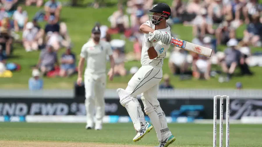 New Zealand vs England Live Score: England in early trouble after Kiwis post 375