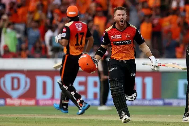 Quiz: Name all bowlers who have dismissed David Warner at least twice in IPL history