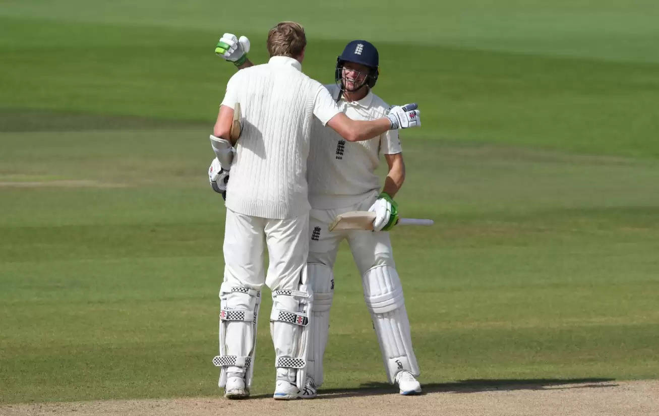 England v Pakistan, 3rd Test, Day 2 – England bat Pakistan out of the match