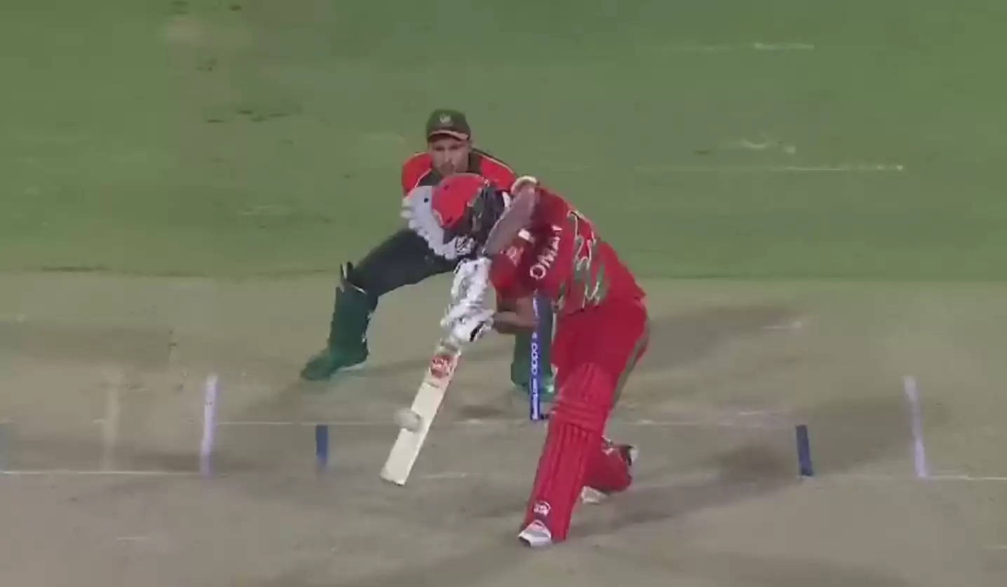 WATCH: Oman’s Jatinder Singh pulls off a Virat Kohli-style lofted cover drive for six off Shakib Al Hasan’s bowling