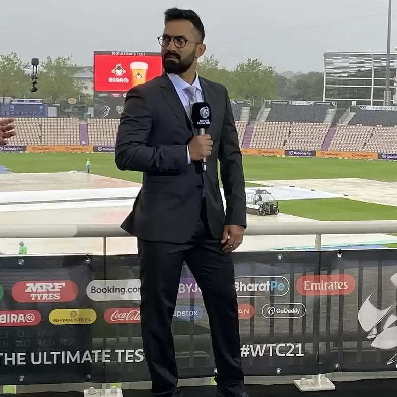 Dinesh Karthik indulges in banter with Nasser Hussain after swift transition to commentary