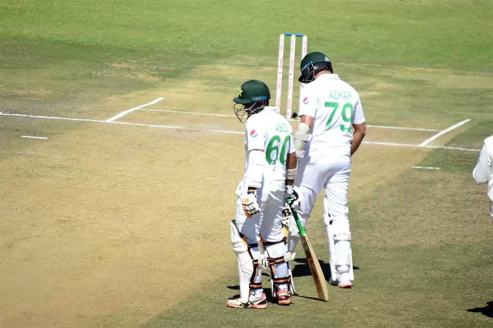 Late strikes reignite Zimbabwe’s hope but Pakistan still hold fort after centuries from Azhar, Abid