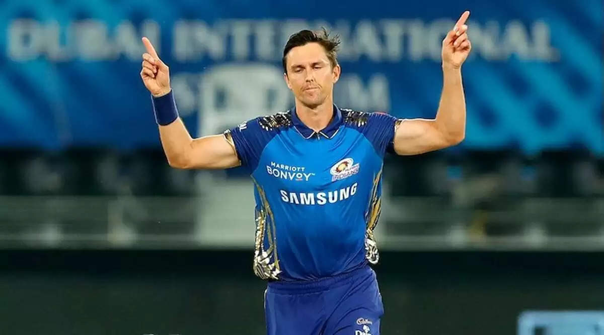 IPL 2021: WATCH – Trent Boult lose his footing and ‘swim’ to the boundary rope