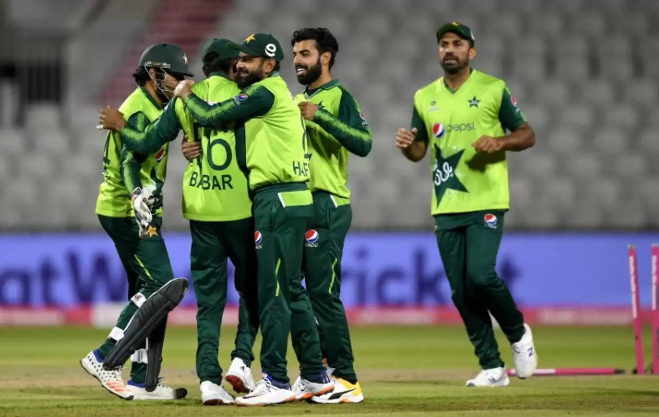 England v Pakistan, 3rd T20I, Old Trafford – Moeen Ali’s heroics not good enough as Pakistan level series with 5-run win