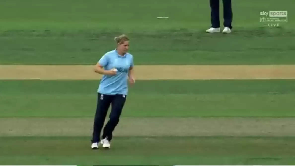 WATCH: Katherine Brunt grunts after having to shunt run up in hilarious scenes at the Women’s World Cup 2022