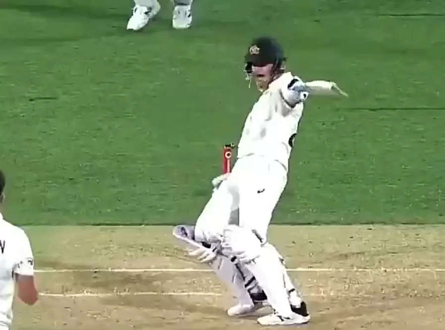 WATCH: Steve Smith evokes inner MJ with epic step while batting
