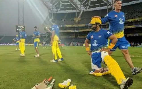 Players go back home as IPL franchises call off camps till further notice