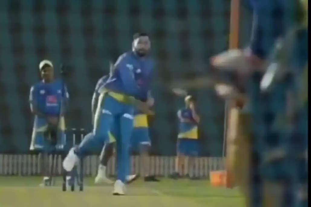 IPL 2021 – WATCH: MS Dhoni cleans up Jadeja with his off-spin bowling in the nets