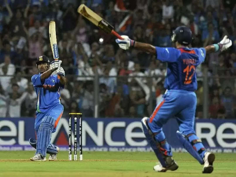 Dhoni finishes off in style once again!