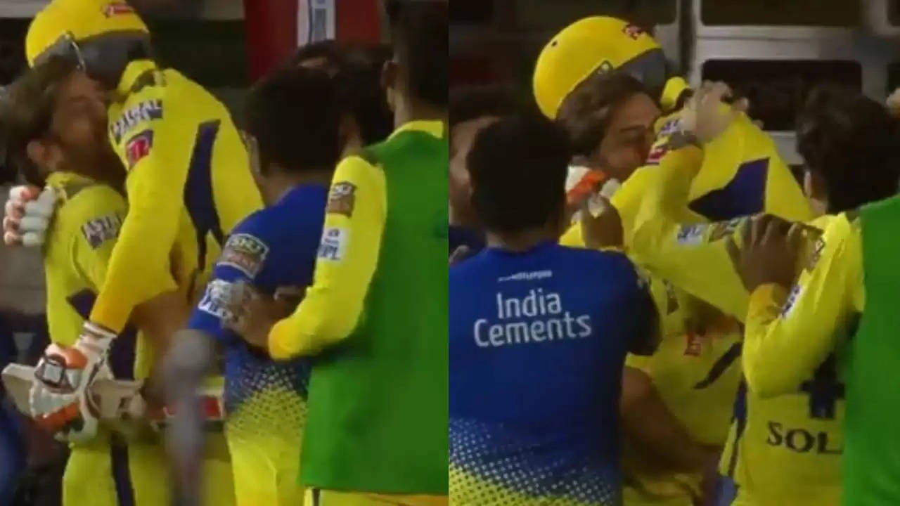 MS Dhoni and Ravindra Jadeja hugged each other.?width=963&height=541&resizemode=4