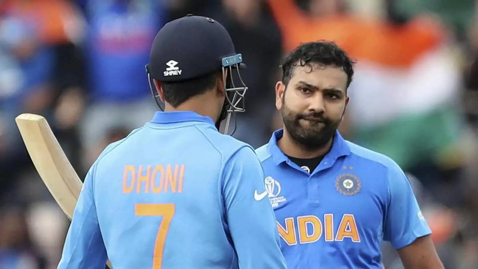 MS Dhoni and Rohit Sharma (Source - X)?width=963&height=541&resizemode=4