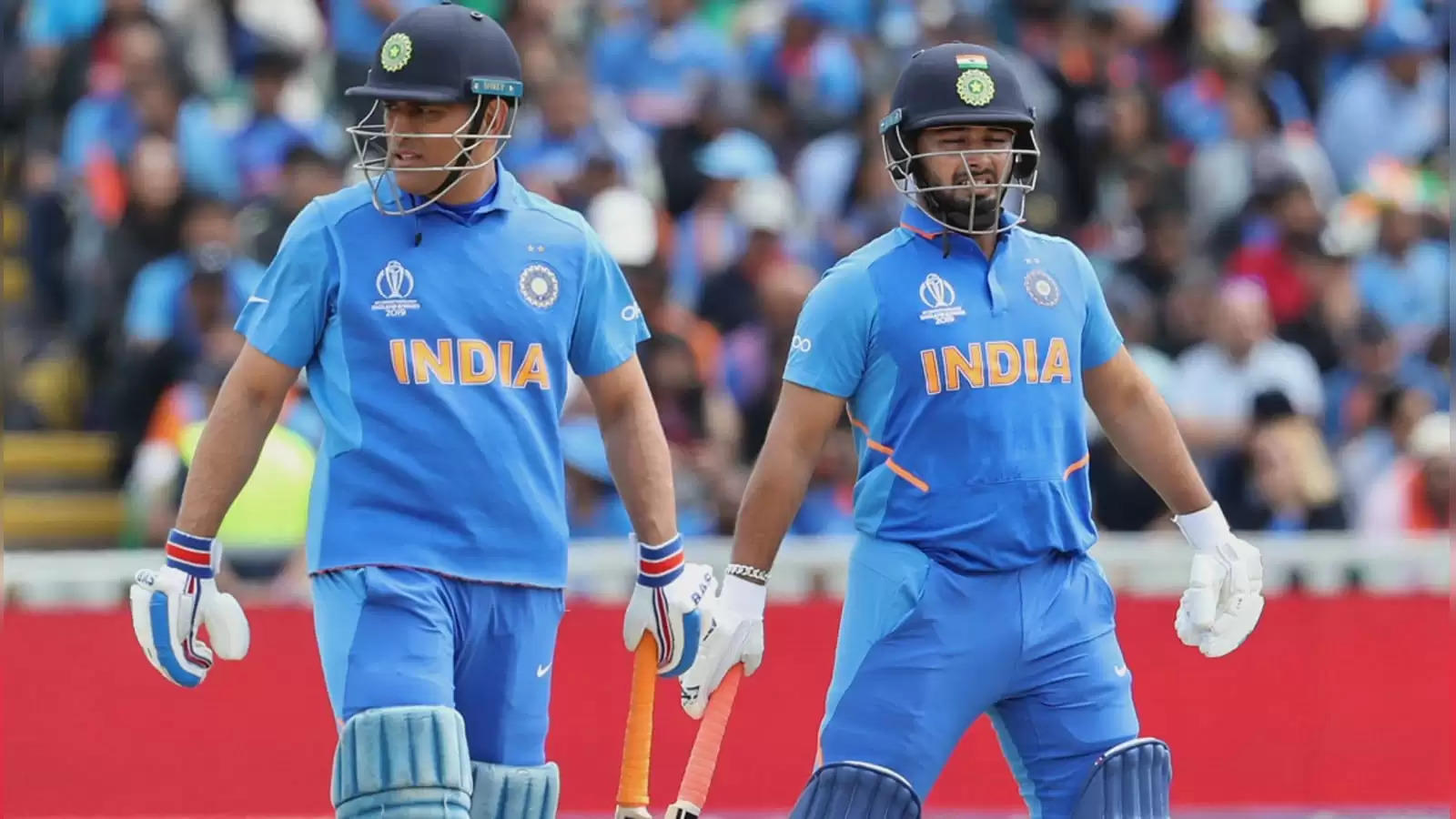 Rishabh Pant and MS Dhoni?width=963&height=541&resizemode=4