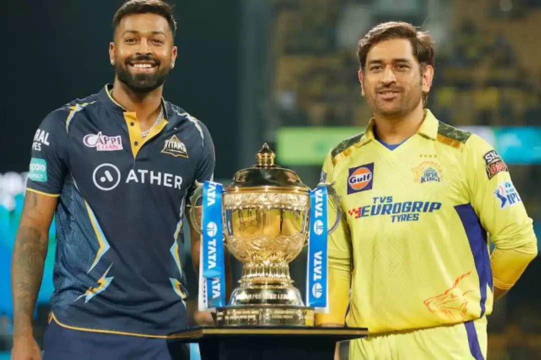 MS Dhoni and Hardik Pandya with trophy?width=963&height=541&resizemode=4
