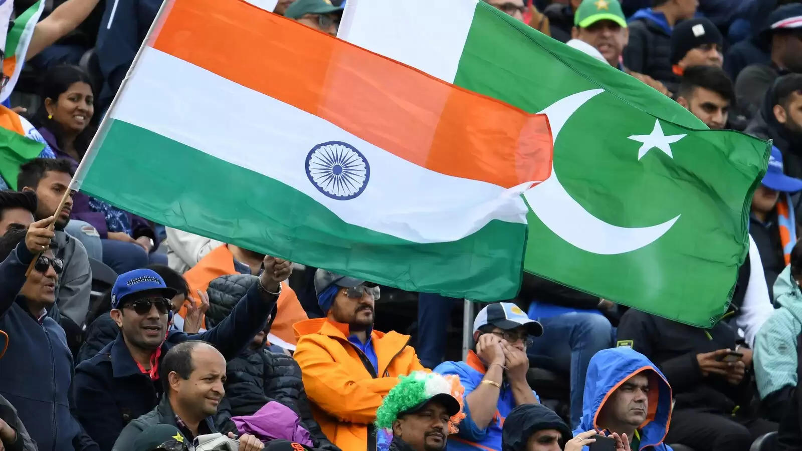 India vs Pakistan fans