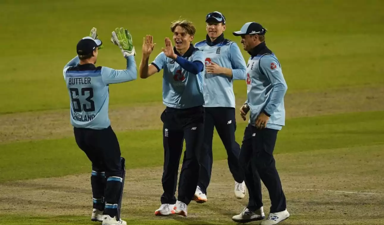 England v Australia, 2nd ODI, Old Trafford – England bottom 5 set up series finale