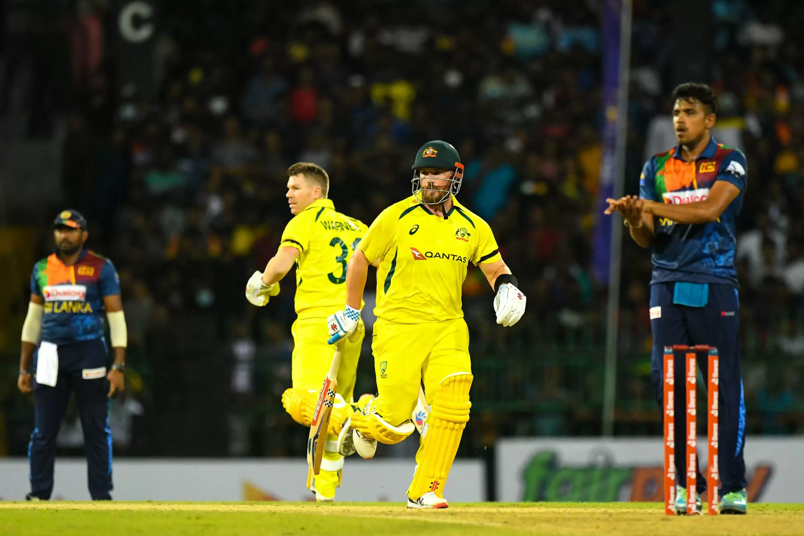 What did David Warner text Aaron Finch during his poor form in the IPL?