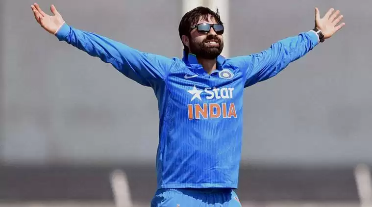 India cricketer Parvez Rasool accused of stealing pitch roller