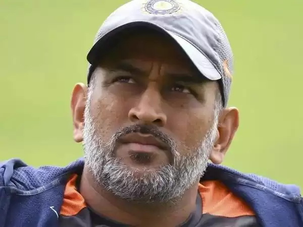 Dhoni prempts questions on sabbatical, says don’t ask till Jan