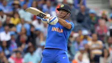 Dhoni has to play more matches to play T20 World Cup: Kapil Dev