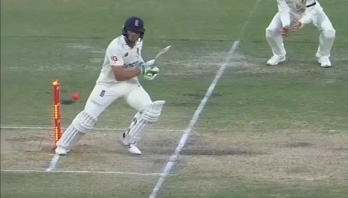 Jos Buttler’s terrific Adelaide grind ends with an unfortunate hit-wicket