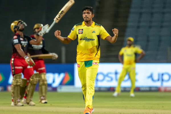 maheesh theekshana ipl 2025 auction teams target rcb csk lsg mumbai indians