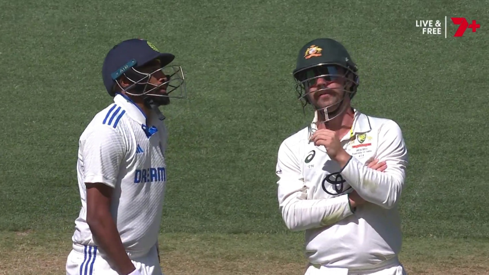 Travis Head and Mohammed Siraj were involved in another short conversation on the third day of the Adelaide Test when Siraj came to bat.