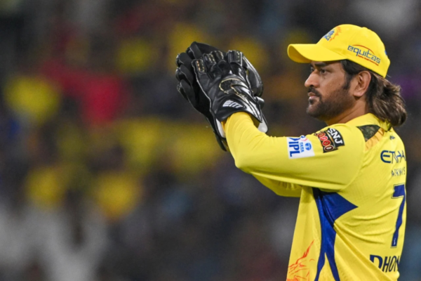 Former CSK Teammate Lavishes Praise on MS Dhoni, Backs Him for 4 More Seasons