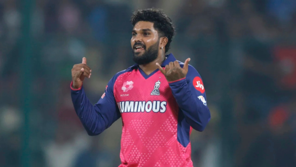 Wanindu Hasaranga Sandeep Sharma Rajasthan Royals RR vs MI IPL 2025