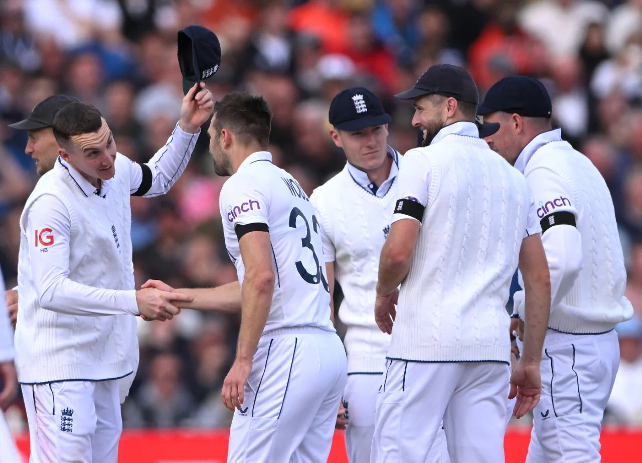 england test cricket team mark wood harry brook