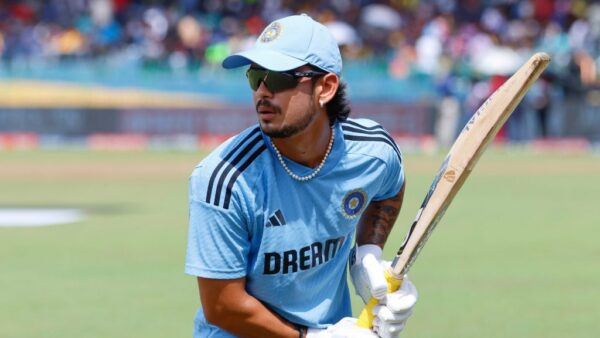 BCCI Forced to Look for New Options! Rishabh Pant’s Injury Replacement Ishan Kishan Injured Too After Falling Down and Had to Get Stitches