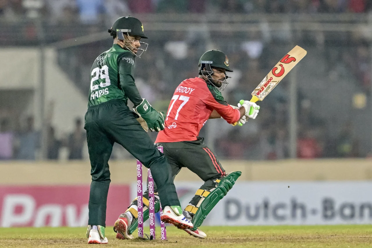 black badges uttara plane crash ban vs pak 2nd t20i