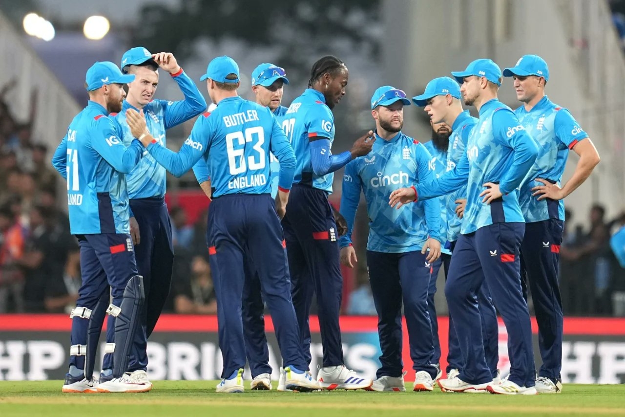 England managing director Rob Key hits back at Liam Livingstone.