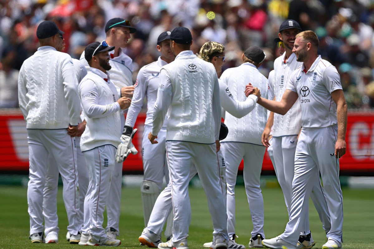 England Pacer Ruled Out of Sydney Test in Ashes 2025
