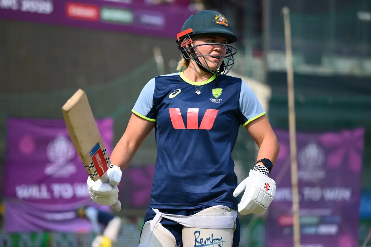 Why is Georgia Voll Not in RCB Playing XI for RCB-W vs UPW-W in WPL 2026?